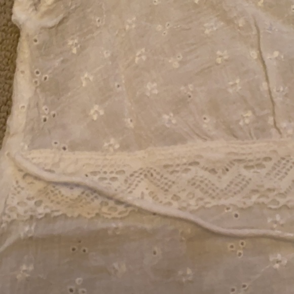 Maternity blouse - Picture 2 of 3